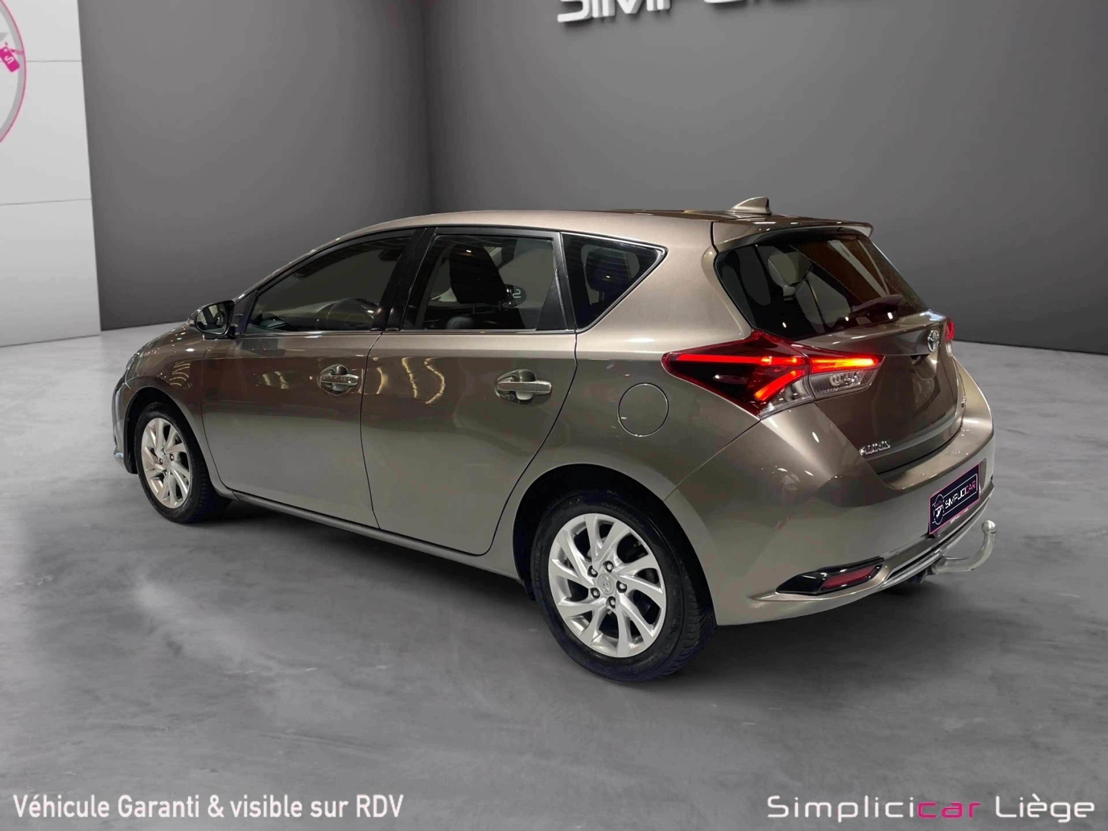 Toyota Auris Auris 1.8 (Hybrid) Cool — photo 5