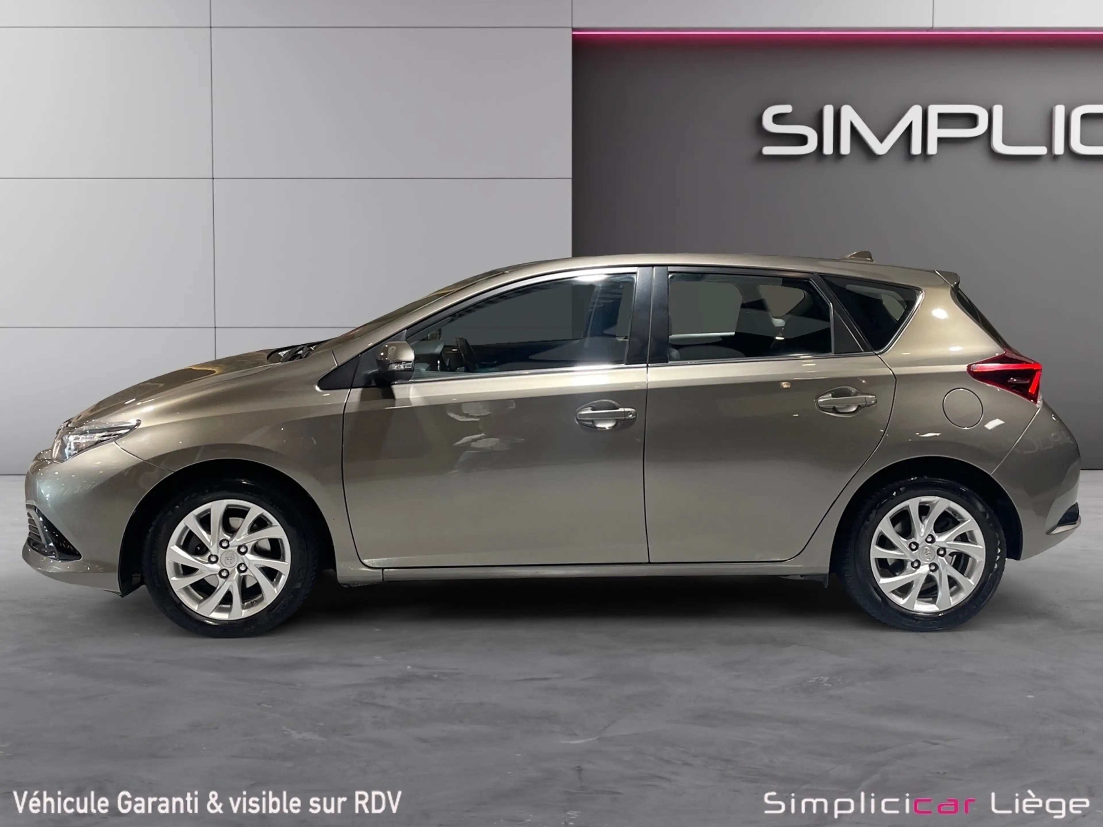 Toyota Auris Auris 1.8 (Hybrid) Cool — photo 4