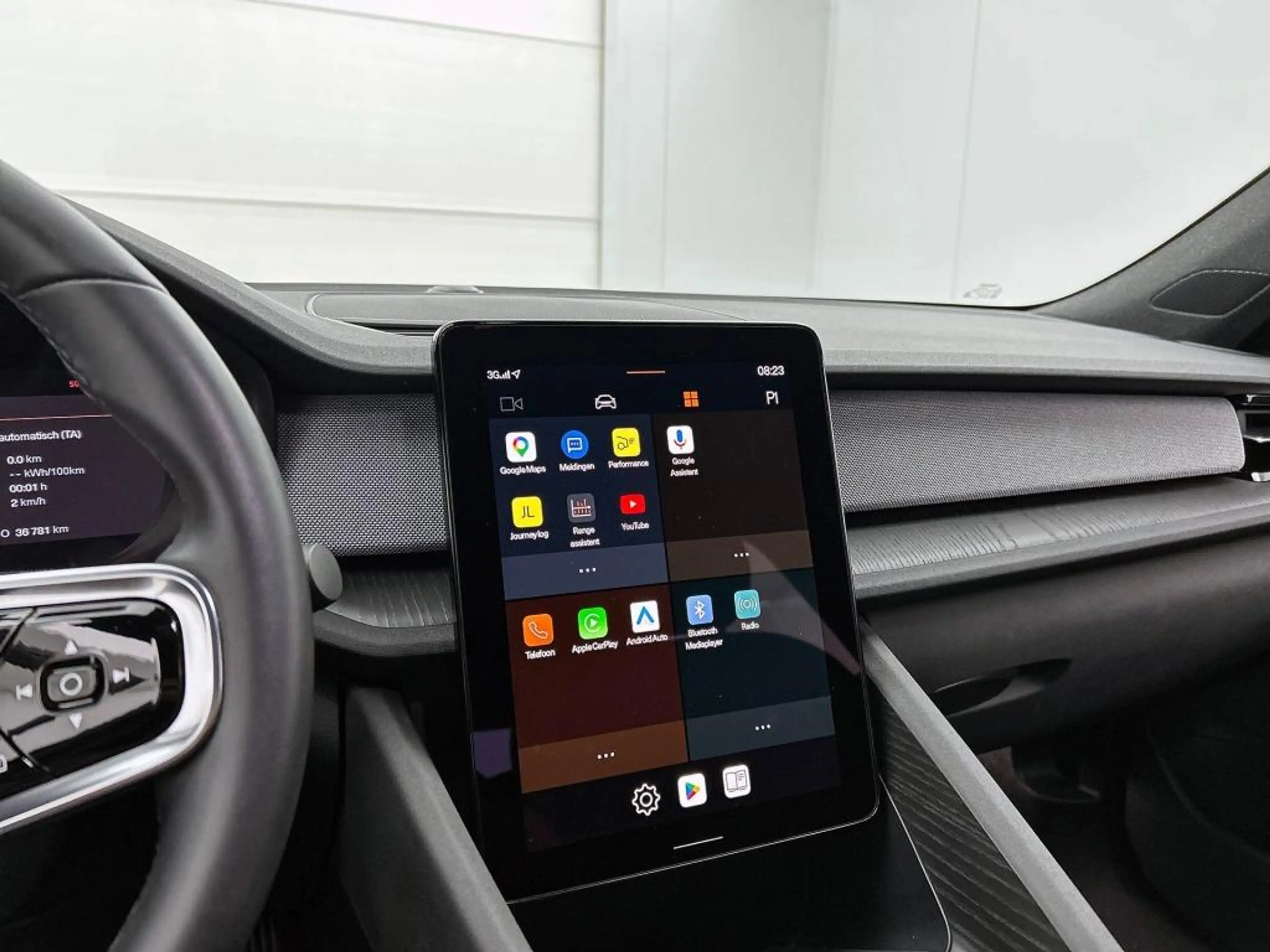 Polestar 2 Standard Range Single Motor 63kWh — photo 7