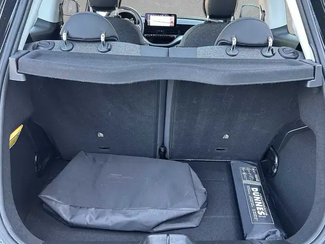 Fiat 500E view 10