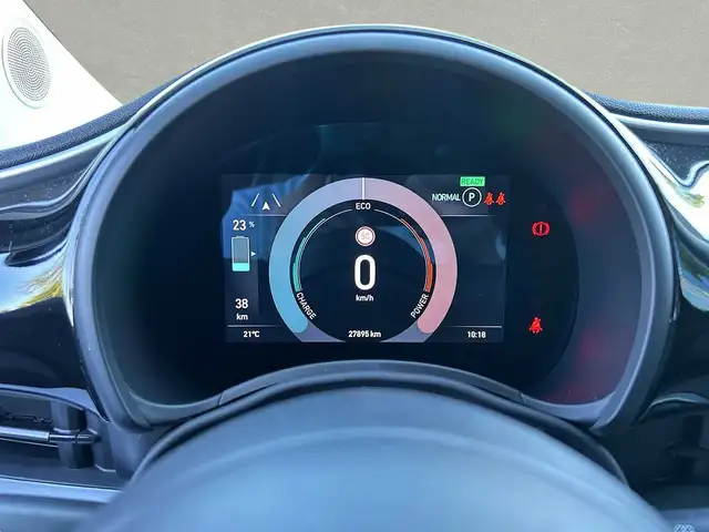 Fiat 500E view 14