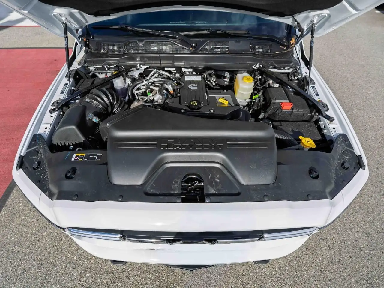 RAM 3500 снимка RAM 3500