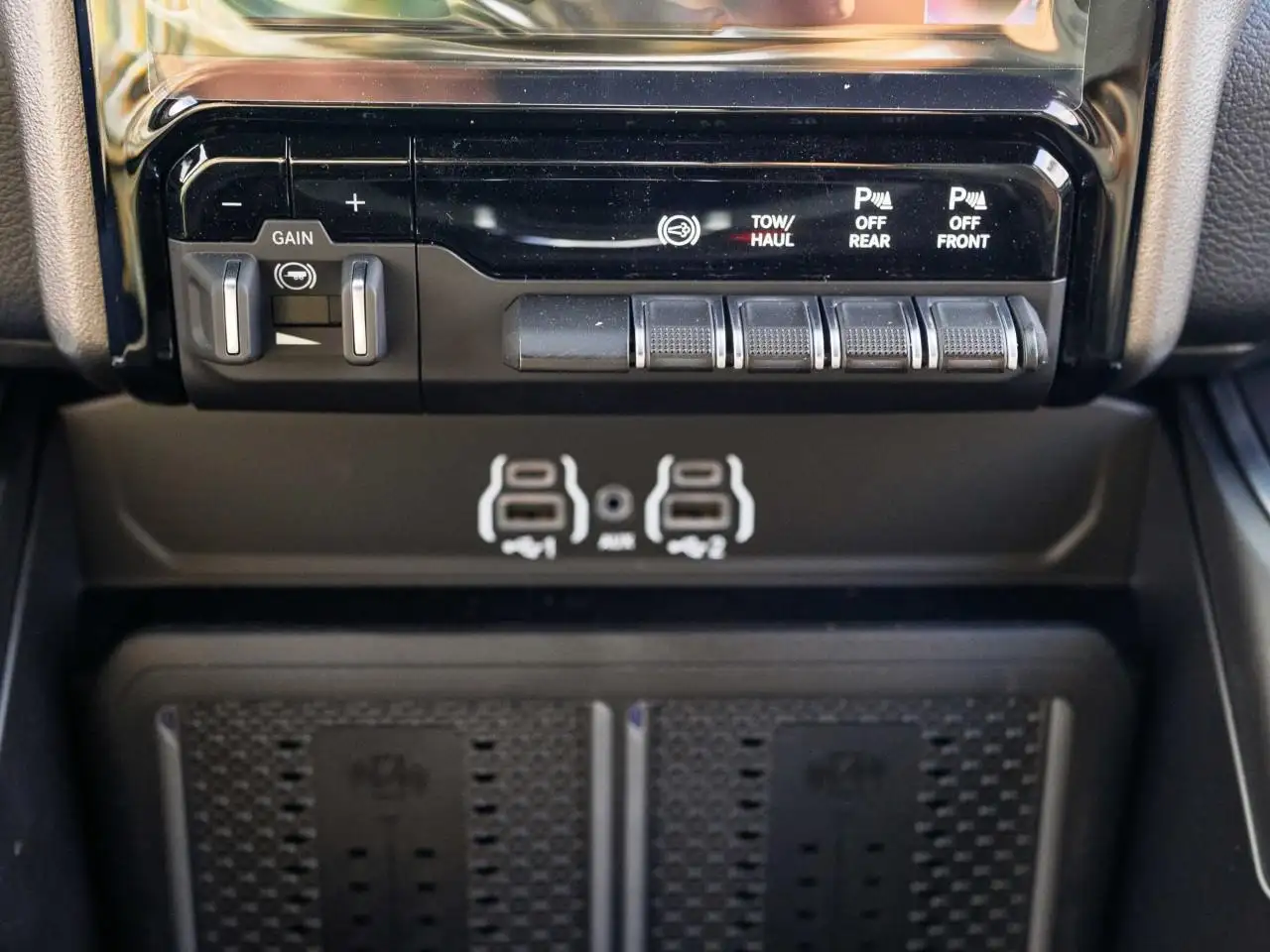 RAM 3500 снимка RAM 3500