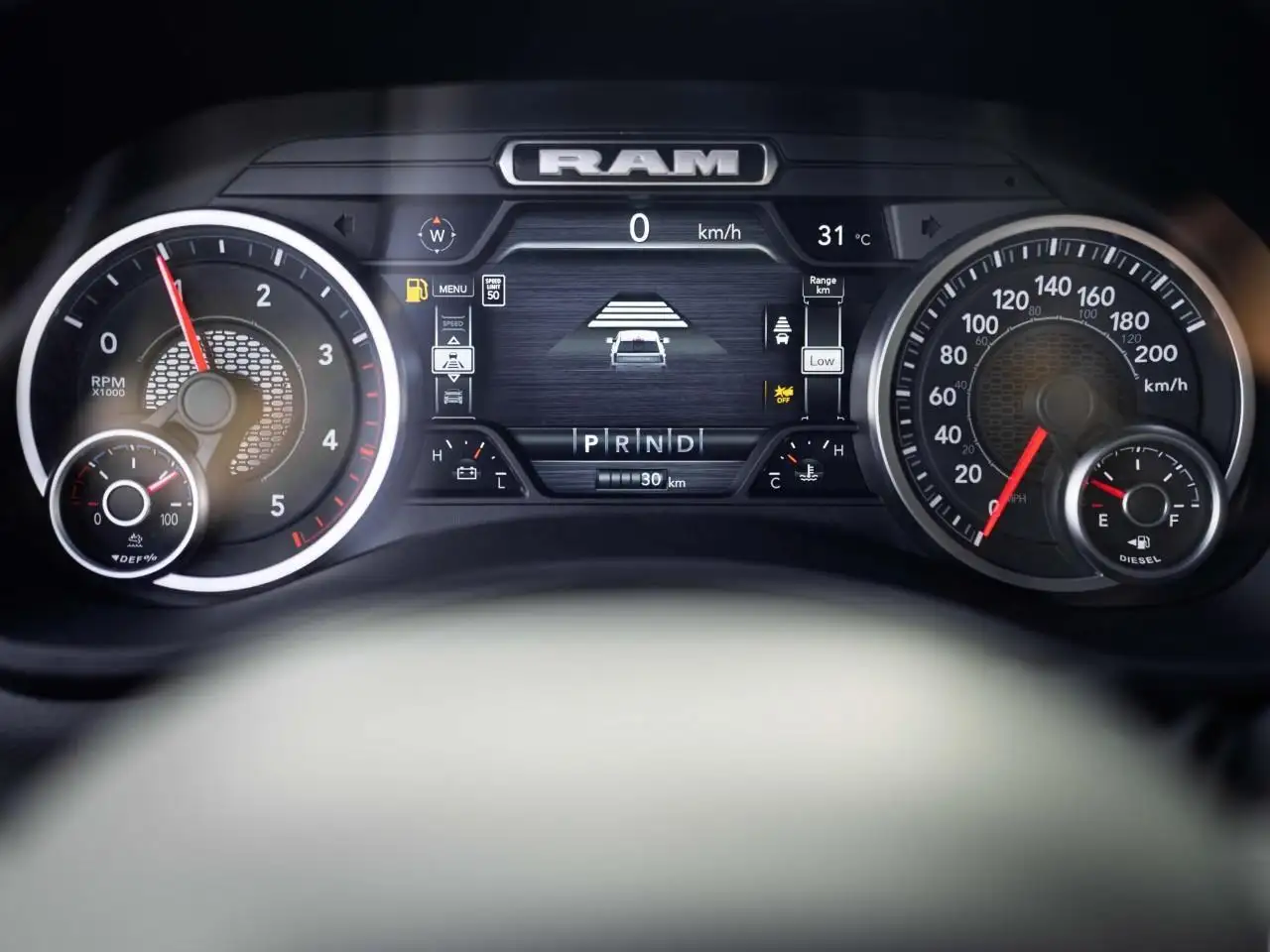 RAM 3500 снимка RAM 3500