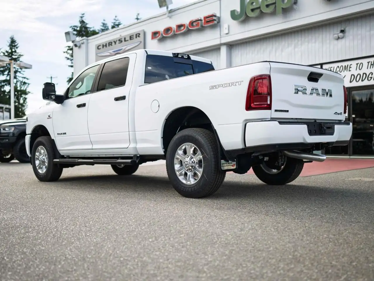 RAM 3500 снимка RAM 3500