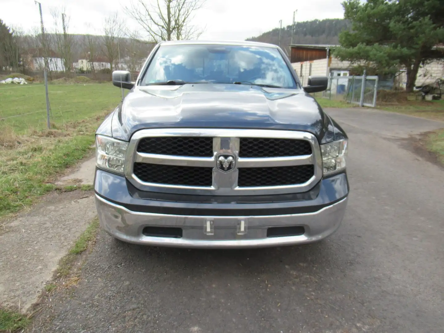 Dodge RAM 1500 4x4 SLT 3LEcoD 2.Hd/Aut./Klima/AHK Schwarz - 2