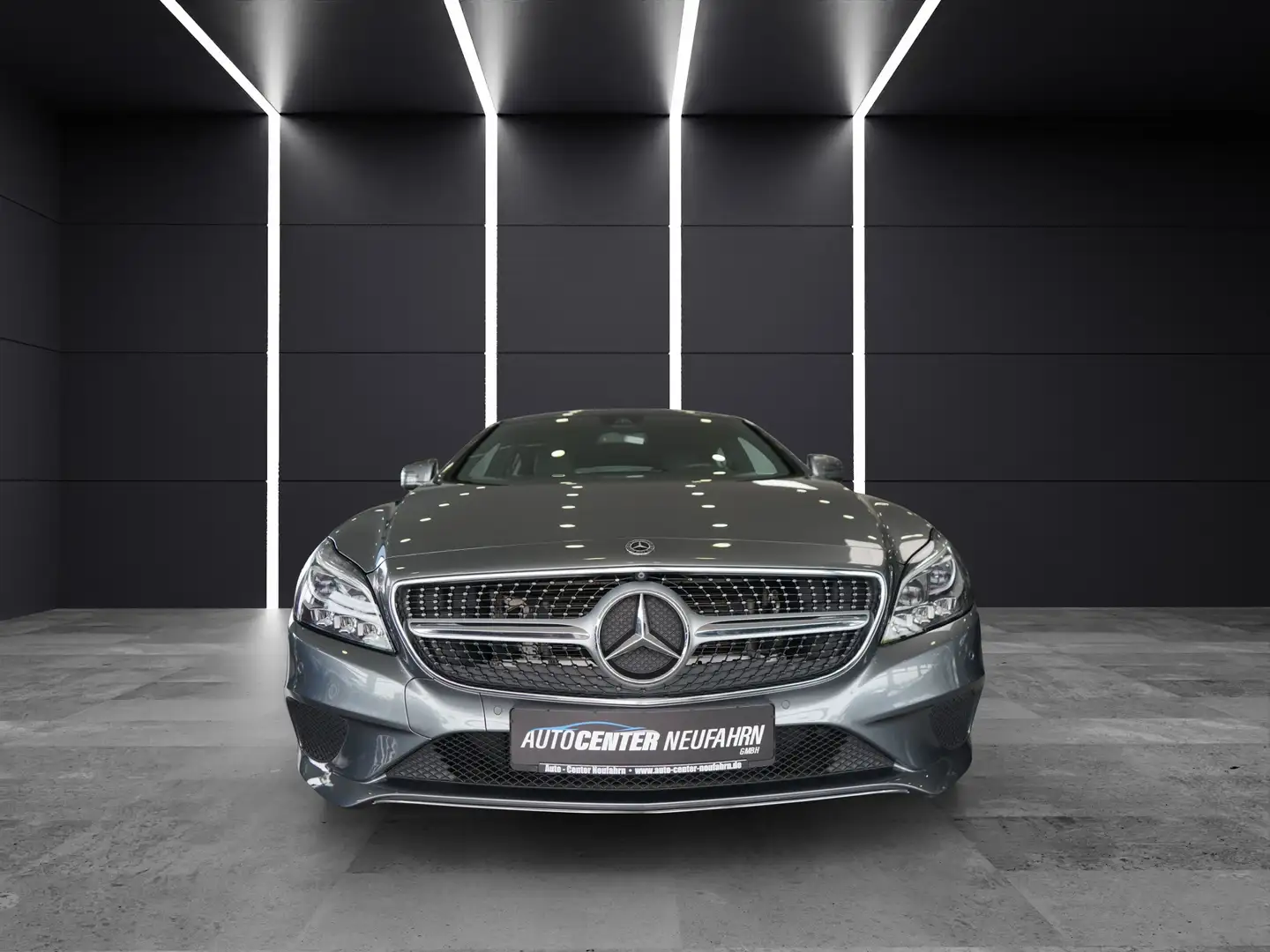 Mercedes-Benz CLS 250 BlueTec d 4Matic NAVI+AHK+KAMERA 360°+ Grau - 2