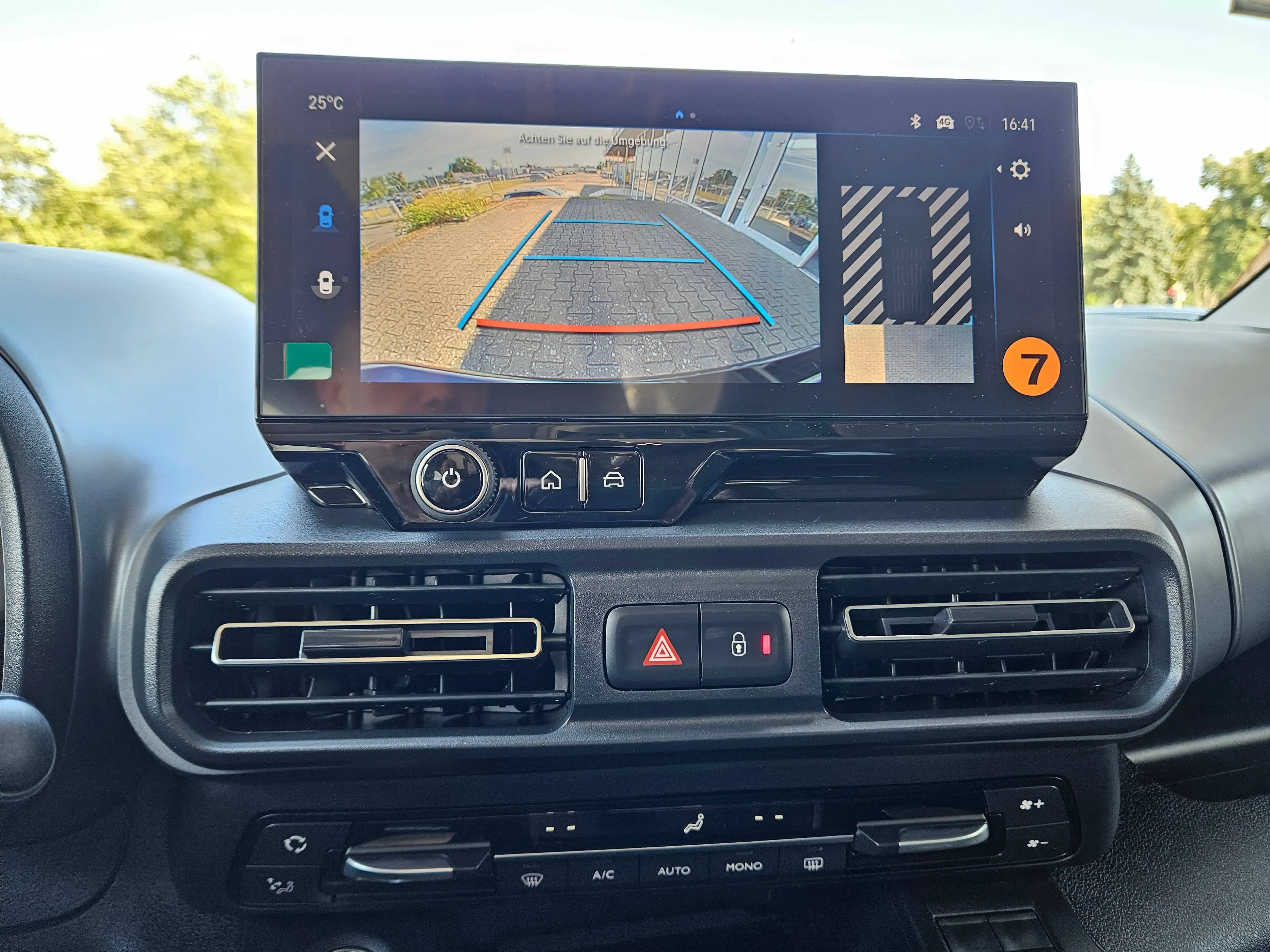 Opel Combo Life GS 1.5 D 96kW AHK P-Dach NAVI LED Winter Keyless — photo 14