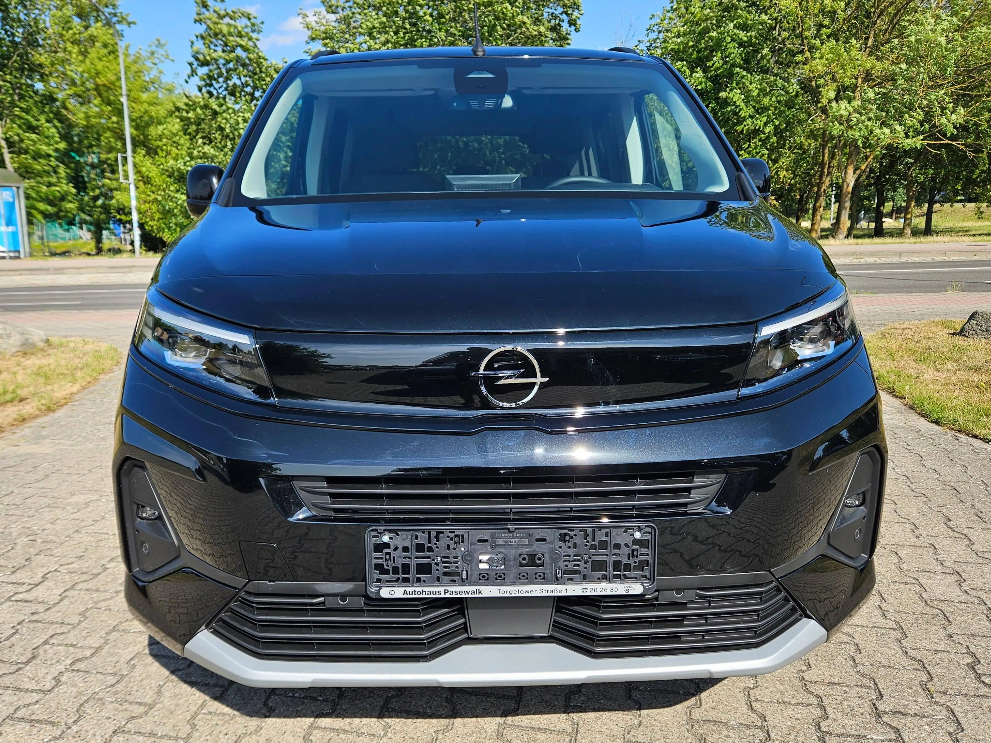 Opel Combo Life GS 1.5 D 96kW AHK P-Dach NAVI LED Winter Keyless — photo 9