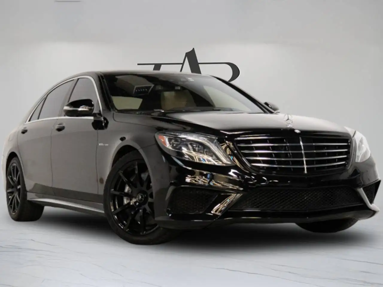 Mercedes-Benz S-Class photo Mercedes-Benz S-Class