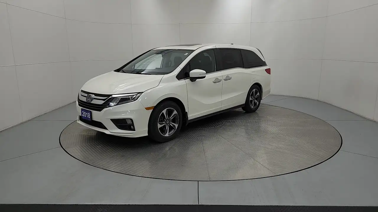 Honda Odyssey снимка Honda Odyssey
