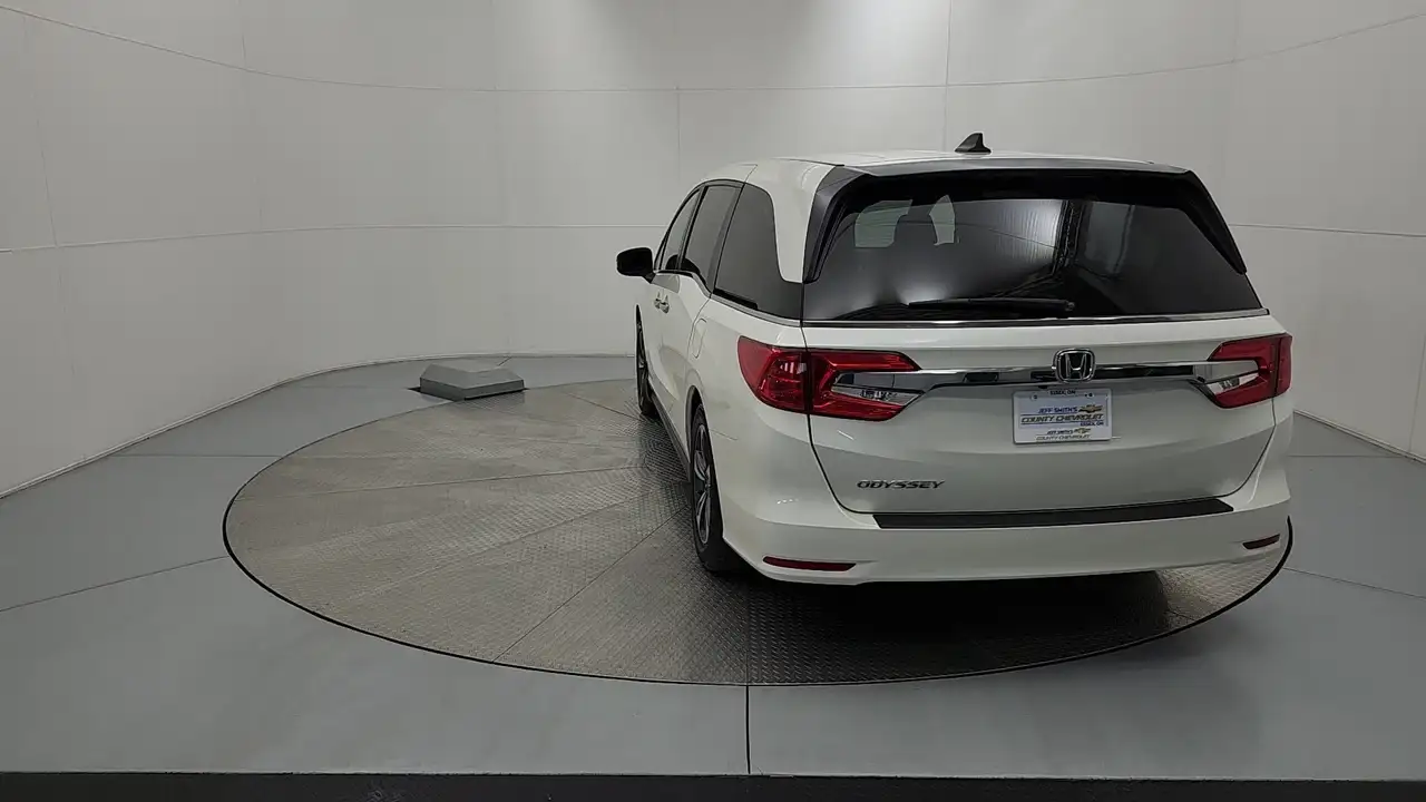 Honda Odyssey снимка Honda Odyssey