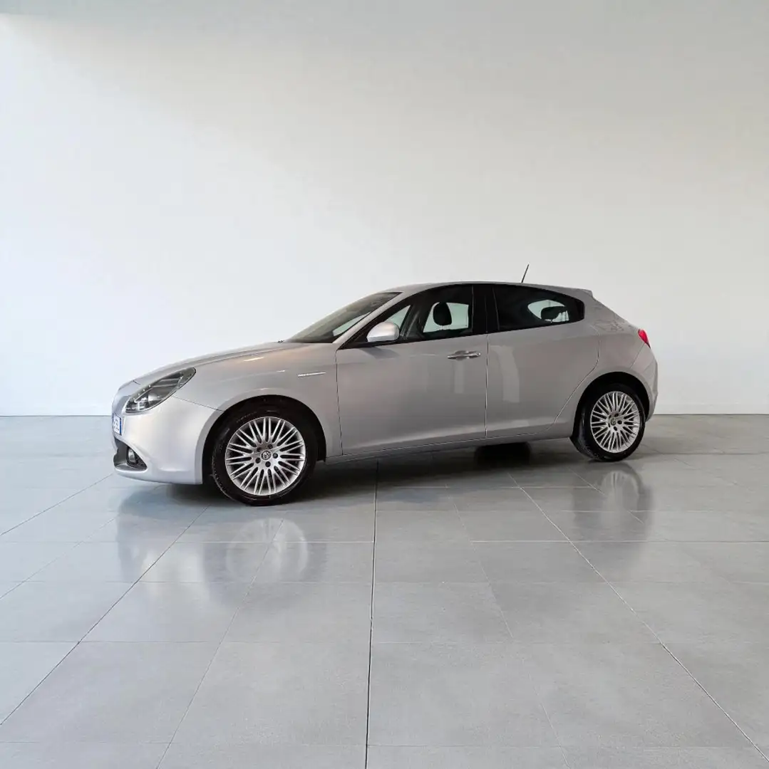 Alfa Romeo Giulietta 1.6 JTDm TCT 120 CV Super Gris - 2
