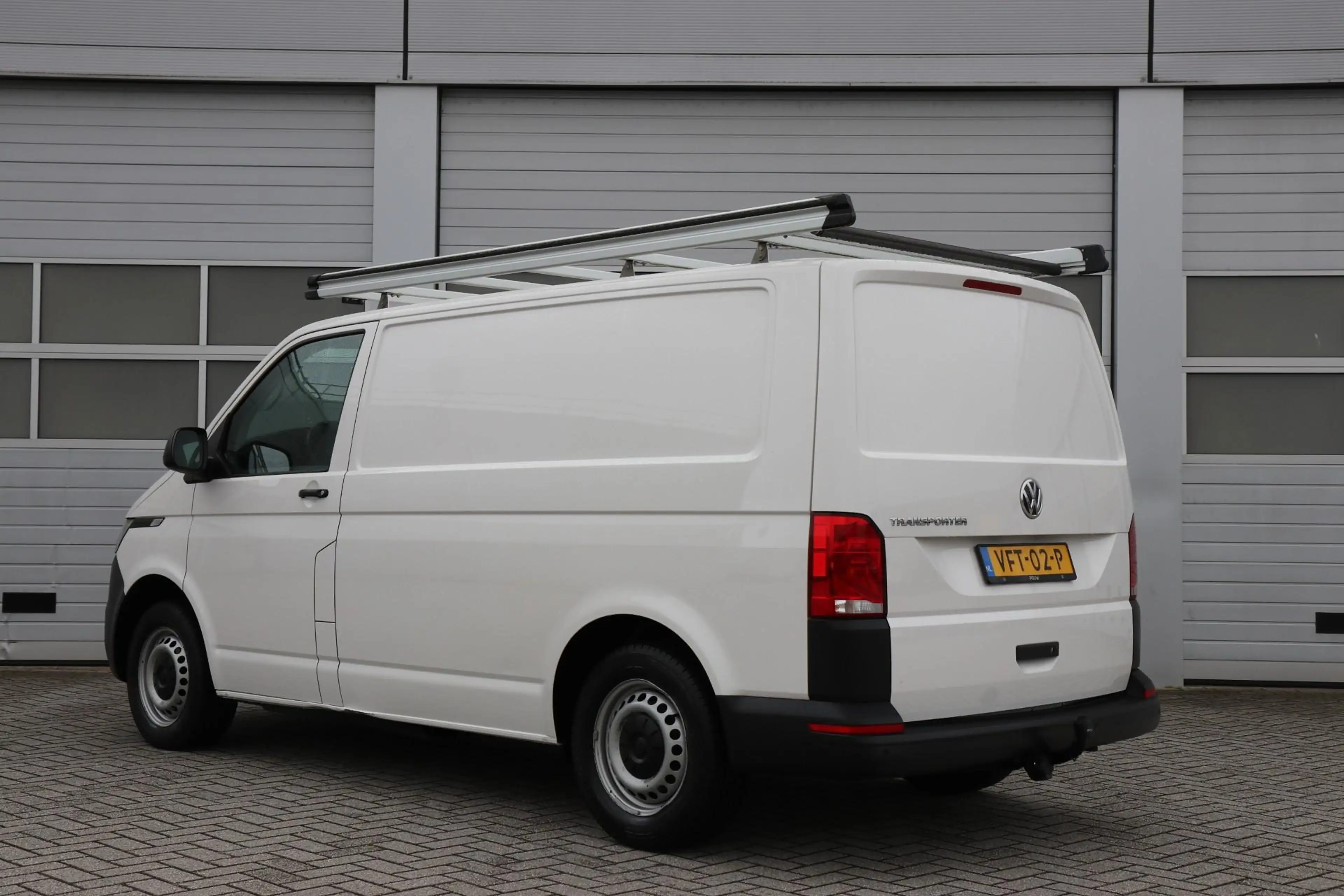 Volkswagen T6.1 Transporter 2.0 TDI 90pk L1H1 28 | Trekhaak  | Airco | Bluetoo — photo 14