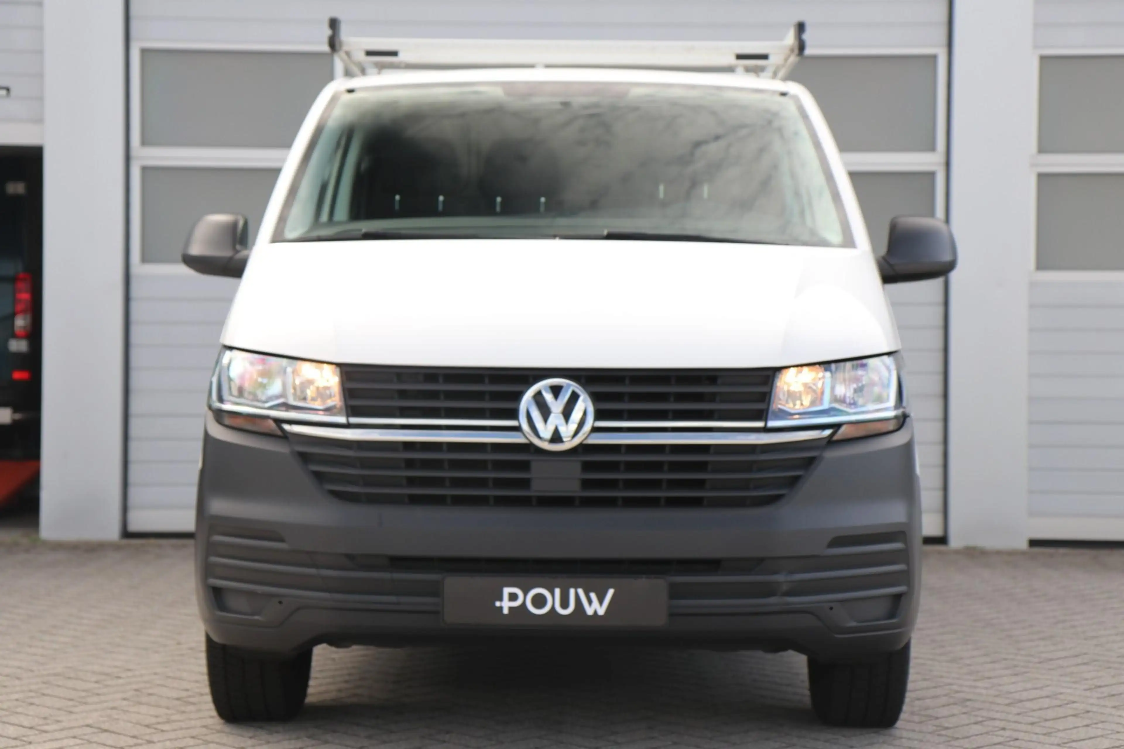 Volkswagen T6.1 Transporter 2.0 TDI 90pk L1H1 28 | Trekhaak  | Airco | Bluetoo — photo 11