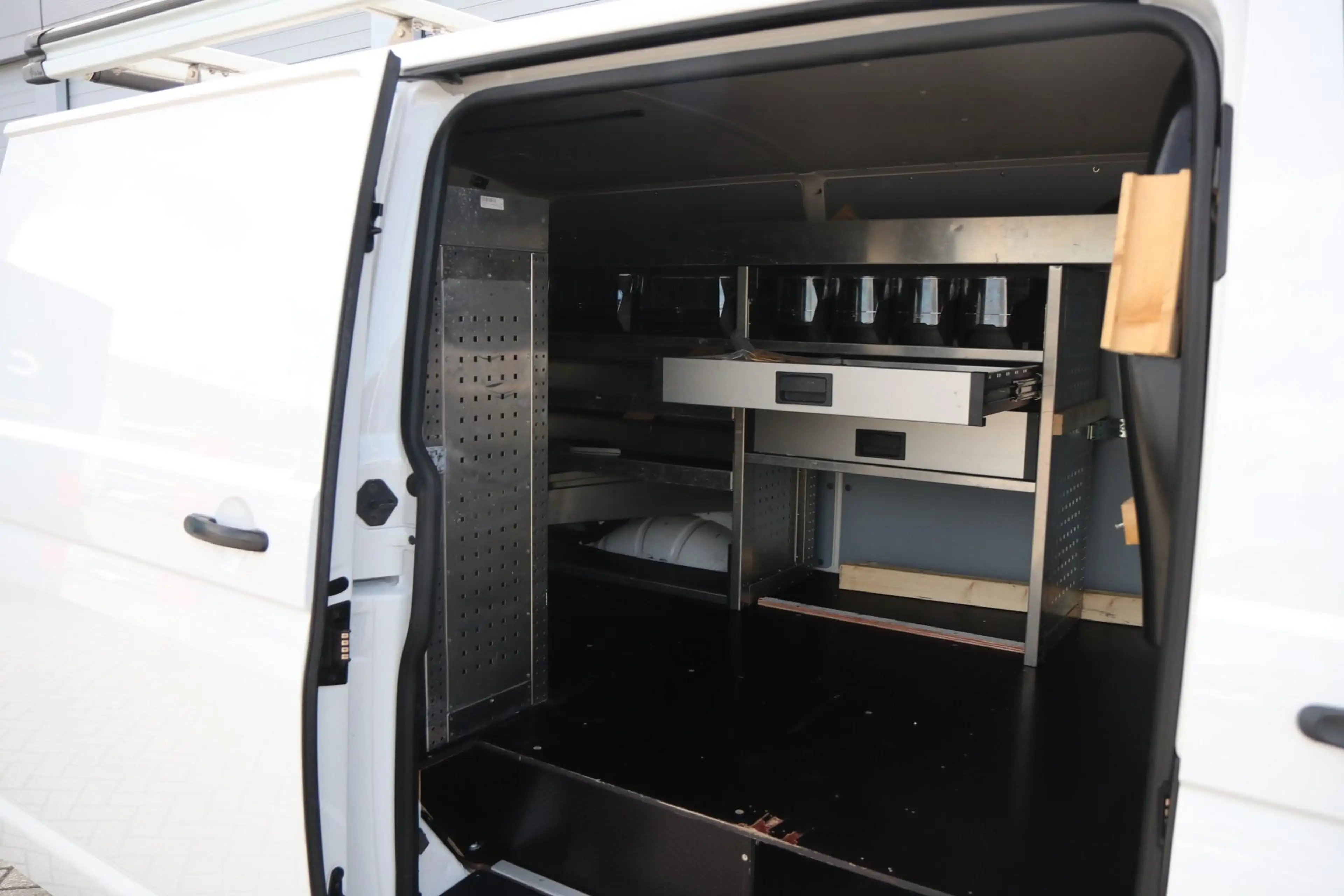 Volkswagen T6.1 Transporter 2.0 TDI 90pk L1H1 28 | Trekhaak  | Airco | Bluetoo — photo 6