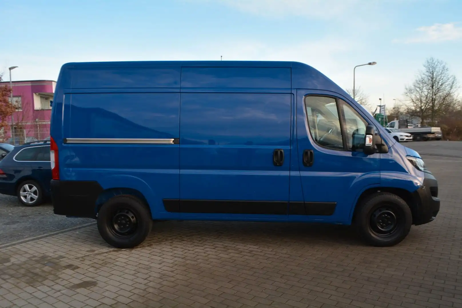 Peugeot Boxer Kasten Hochraum 435 L2H2 Premium BlueHDi 1 Blau - 1