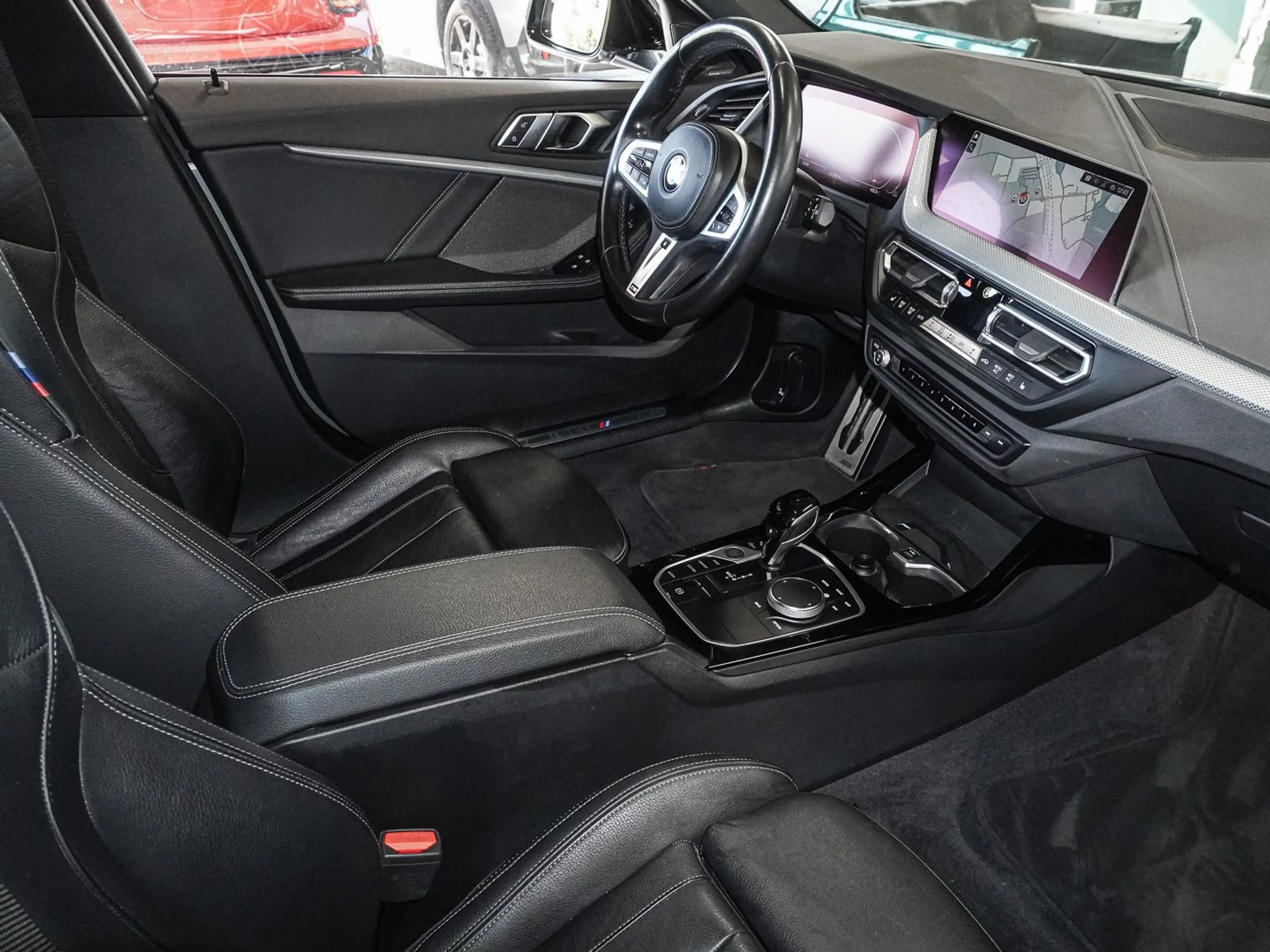 BMW 135 M135i xDrive A RFK NAVI LED Sound Syst. PDC V+H — photo 6