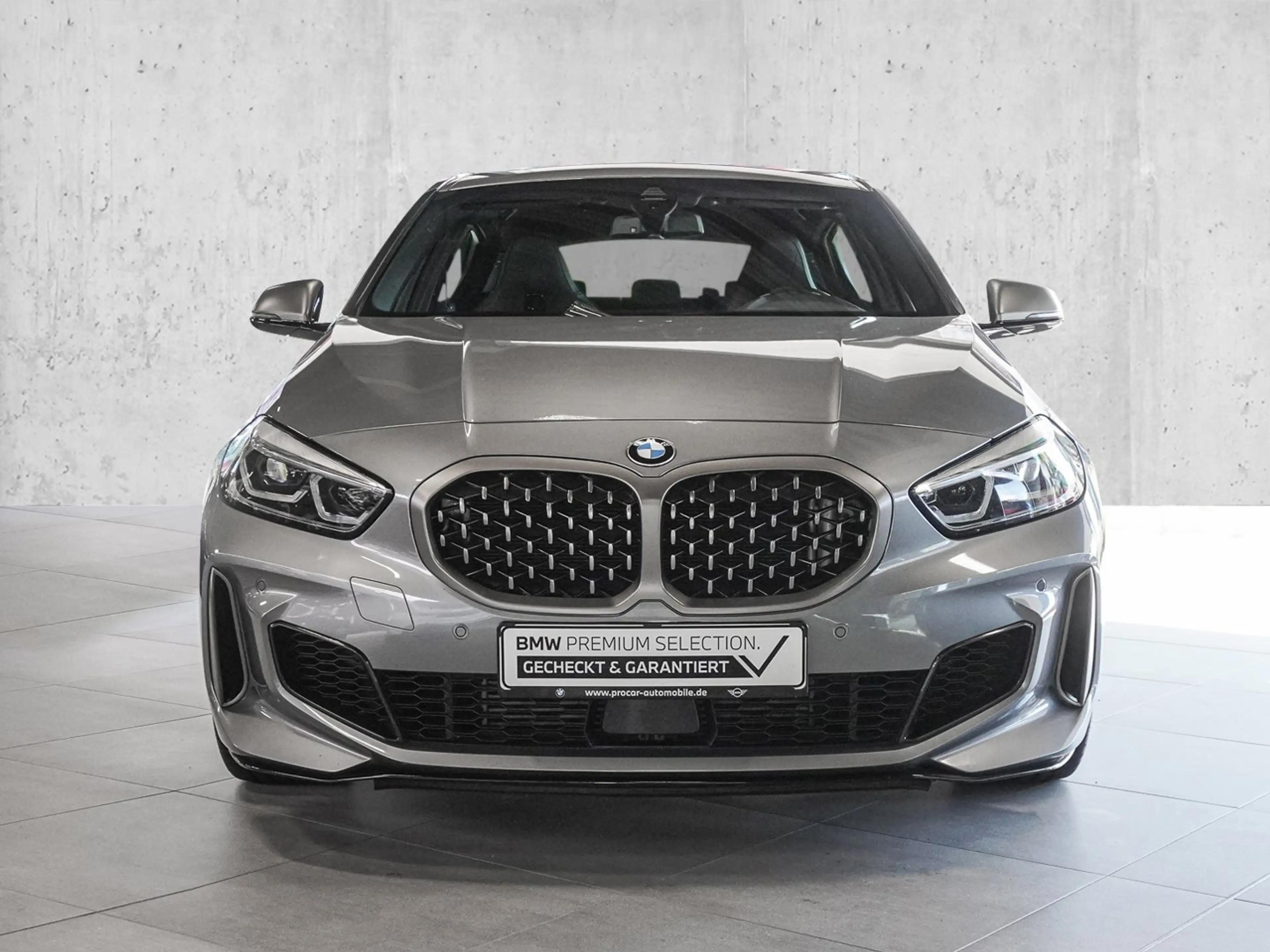 BMW 135 M135i xDrive A RFK NAVI LED Sound Syst. PDC V+H — photo 3