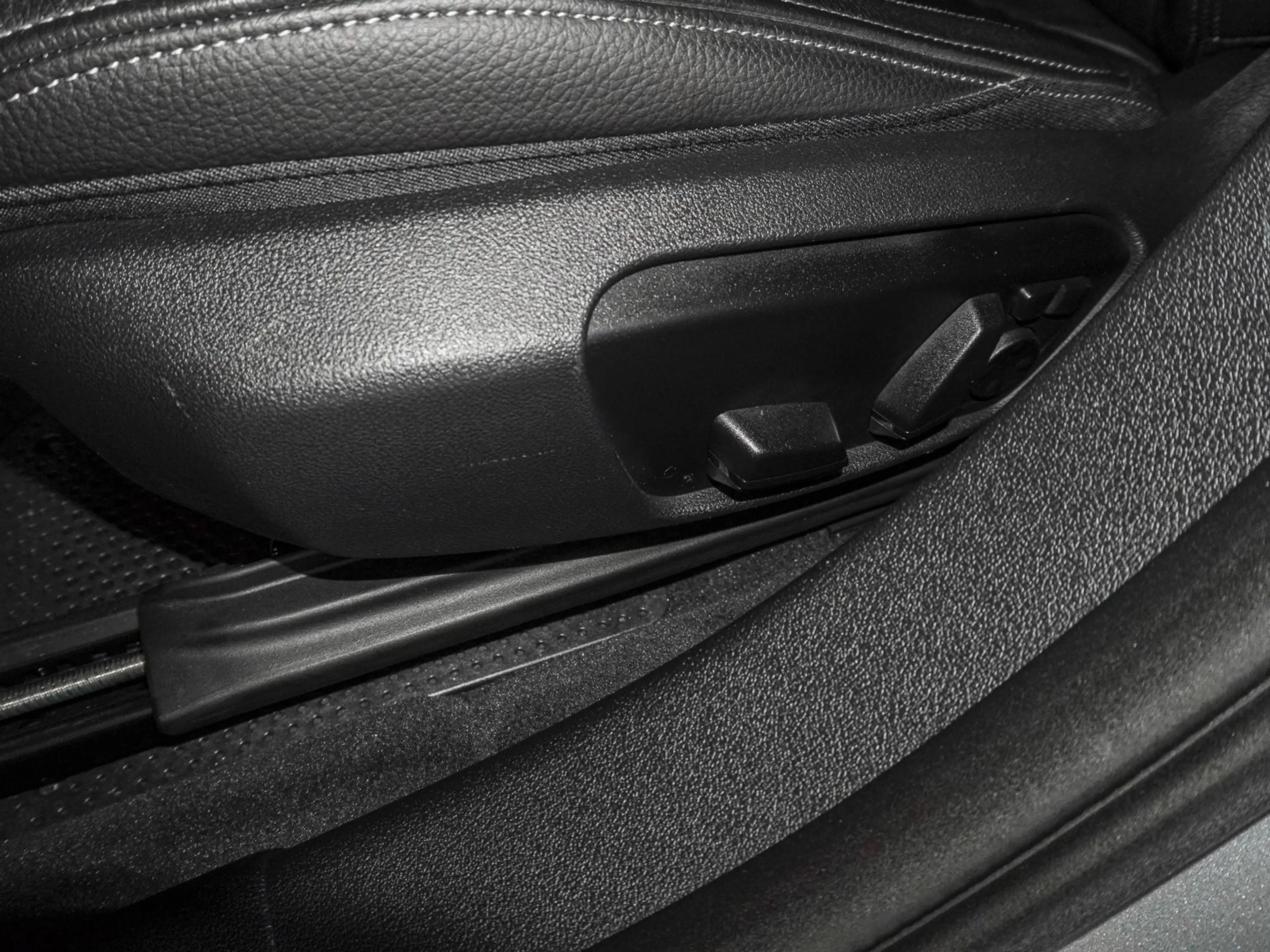BMW 135 M135i xDrive A RFK NAVI LED Sound Syst. PDC V+H — photo 15