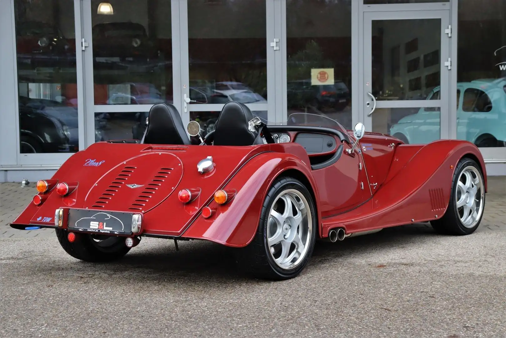 Morgan Plus 8 Speedster No. 33 of 60 / 1. Hand / 3000km Rot - 2