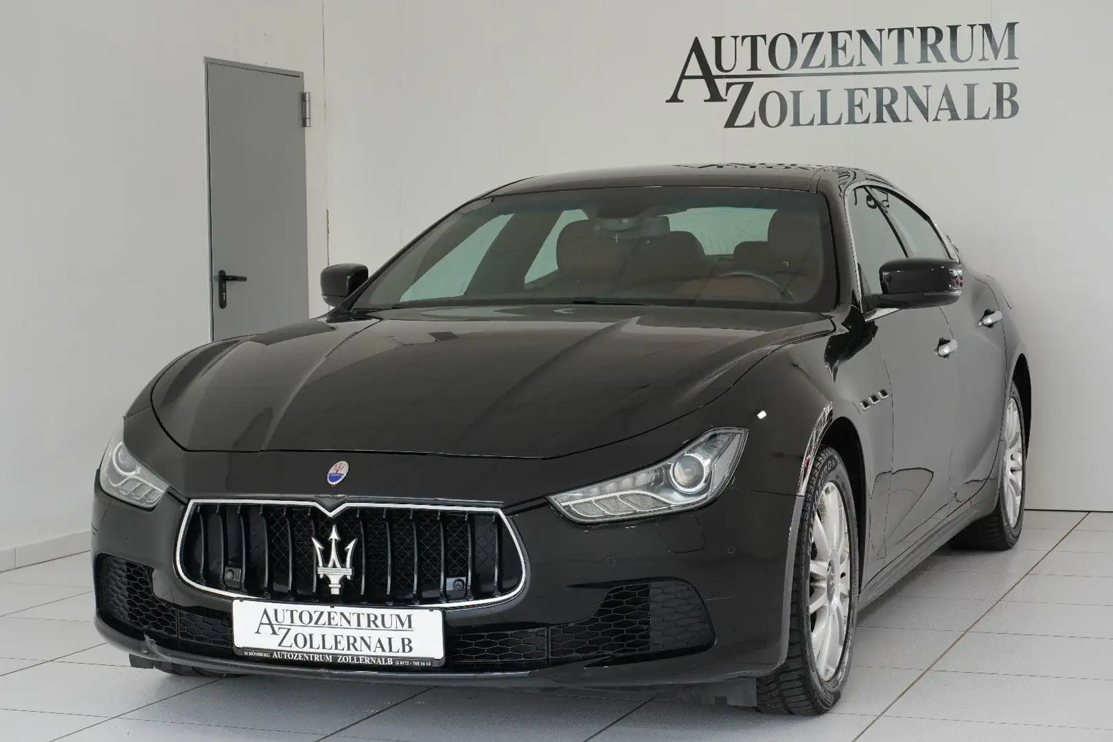 Maserati Ghibli 3.0 V6 *ACTIVE-SOUND*KAMERA*KEYLESS* Чорний - 2