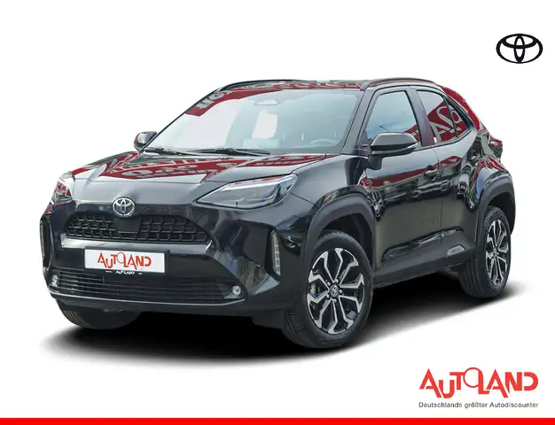 Toyota Yaris Cross 1.5 Hybrid Black&White LED Navi ACC
