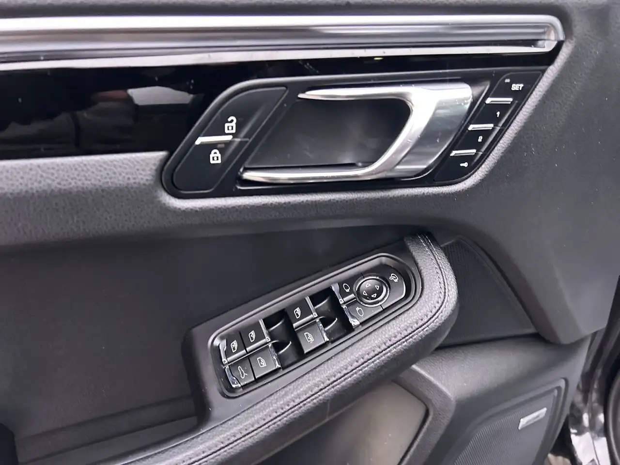 Porsche Macan снимка Porsche Macan
