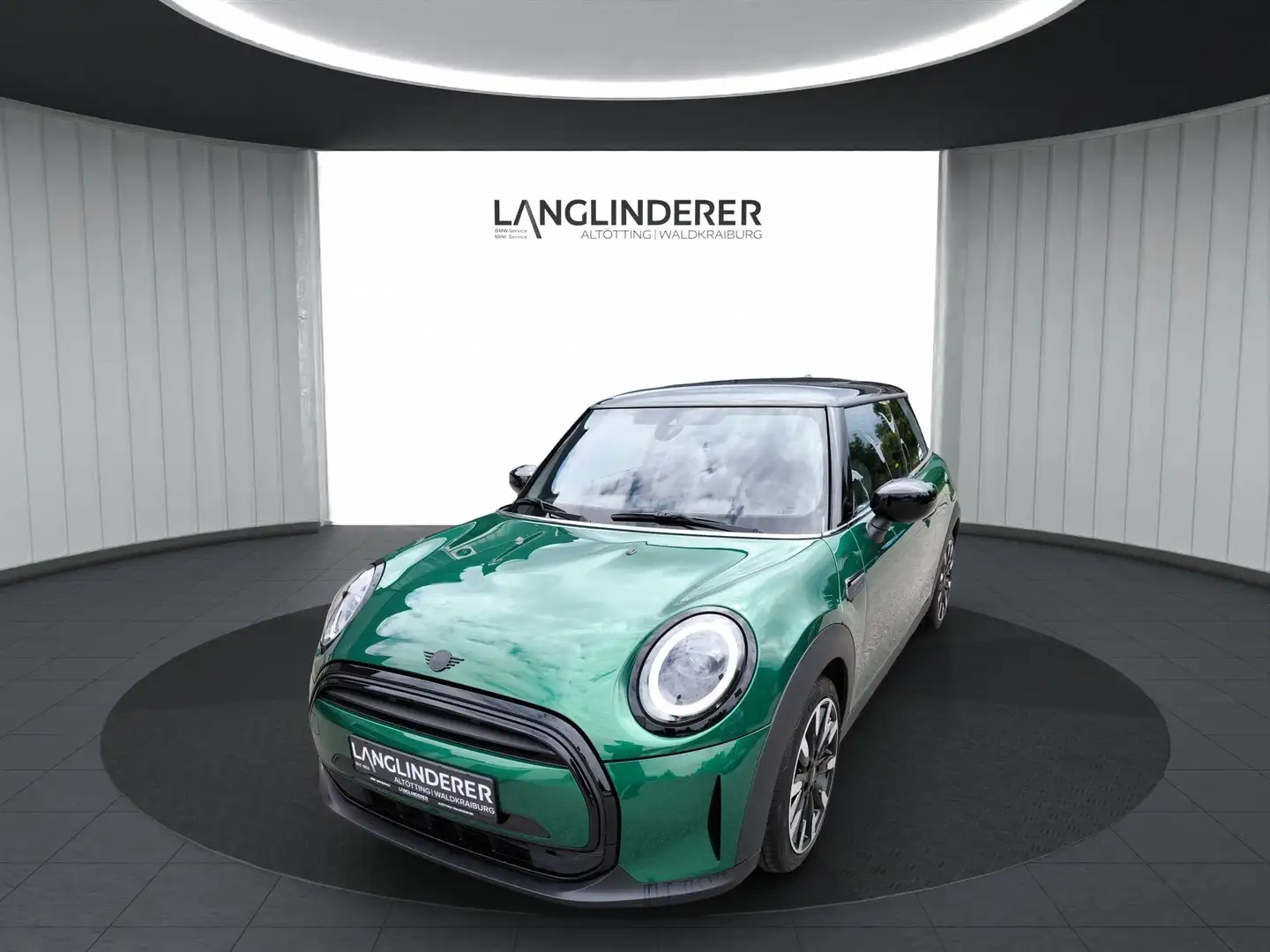 MINI Cooper 1.5 ClassicTrim 3-trg. DrivingAssist AppleCarPlayV Verde - 1