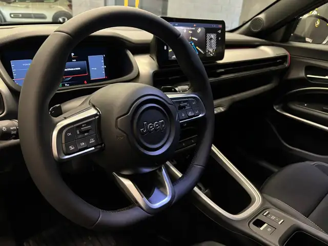Jeep Avenger view 8
