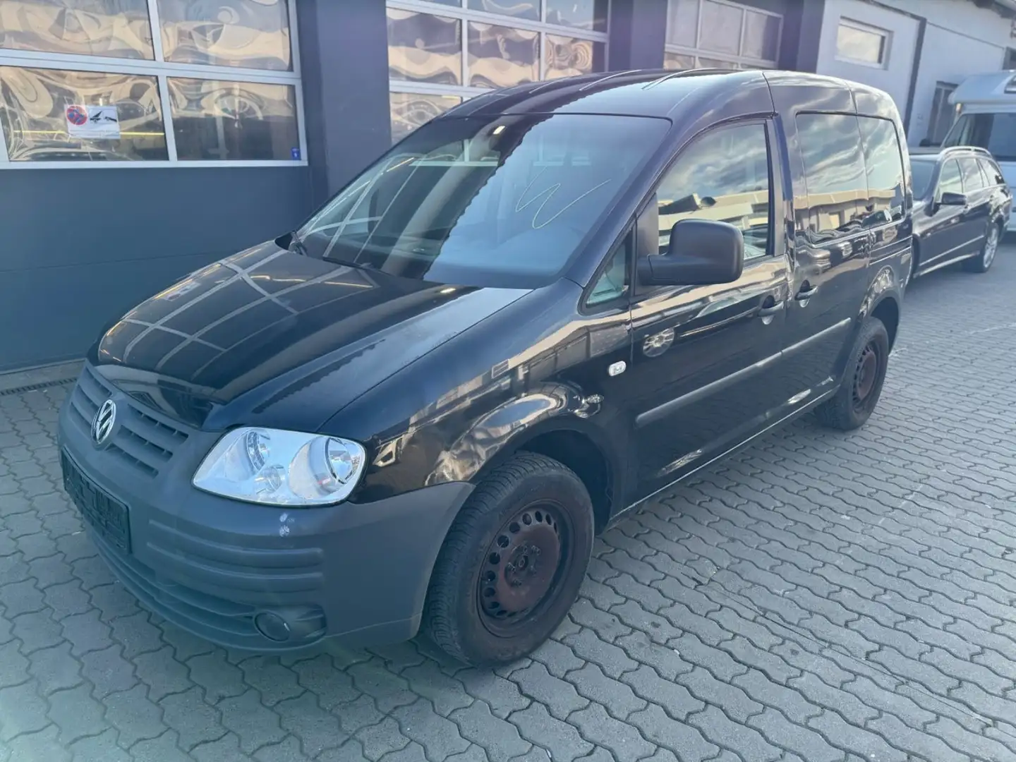 Volkswagen Caddy Life 1.4 KEIN TÜV Schwarz - 1