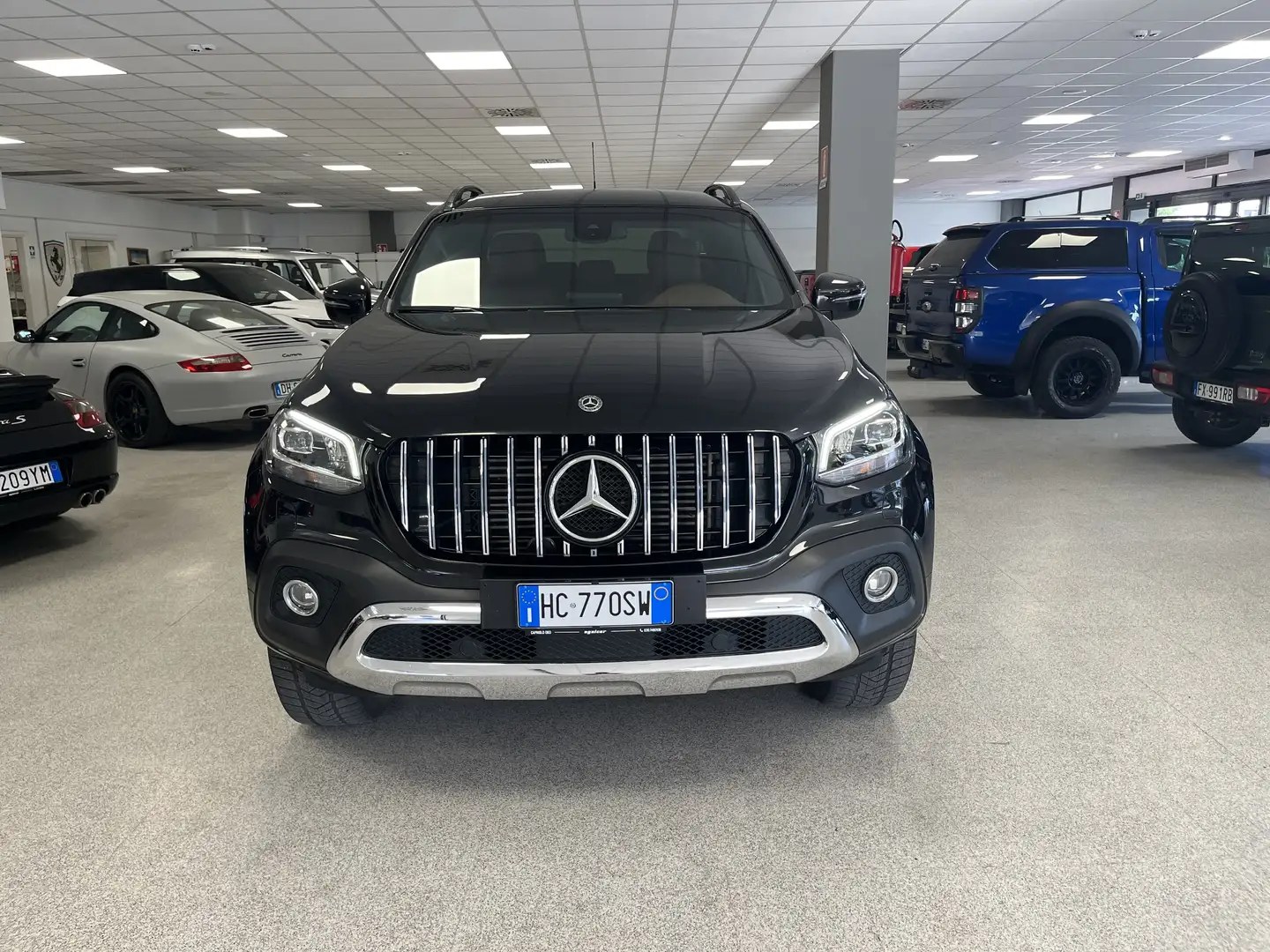 Mercedes-Benz X 350 d Power 4matic auto Schwarz - 2