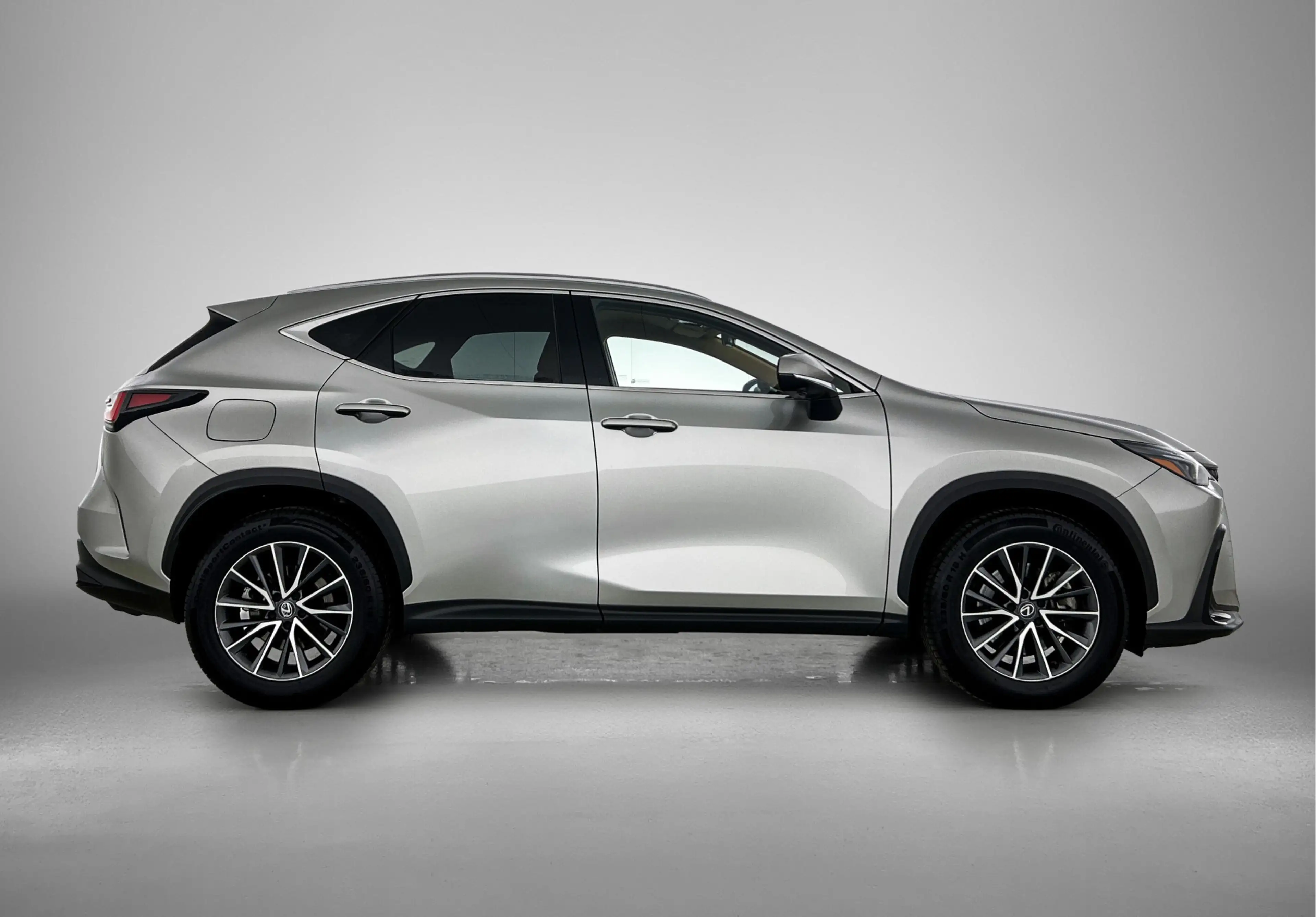 Lexus NX 450h+ AWD Luxury Line | BTW voertuig | 360 Camera | Stoe — photo 11