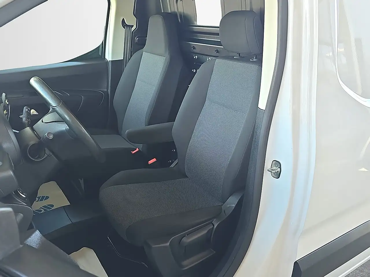 Opel Combo 50 kWh *GARANTIE*netto:16.317€* 10