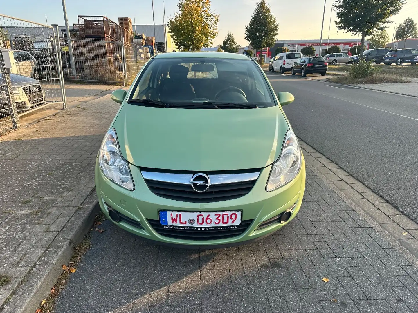 Opel Corsa D Selection "110 Jahre" *2.Hand*77tkm* Vert - 2