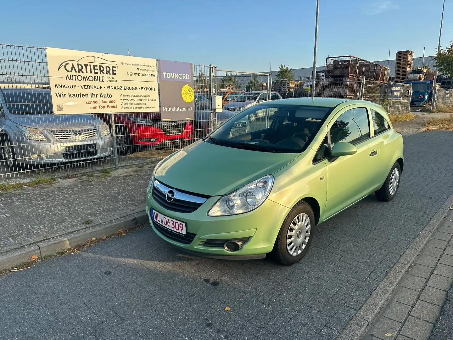 Opel Corsa D Selection "110 Jahre" *2.Hand*77tkm* Vert - 1