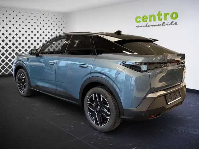 Peugeot 3008 view 5