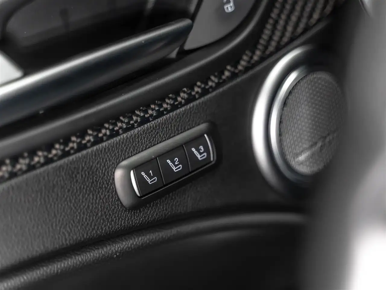 Alfa Romeo Stelvio снимка Alfa Romeo Stelvio