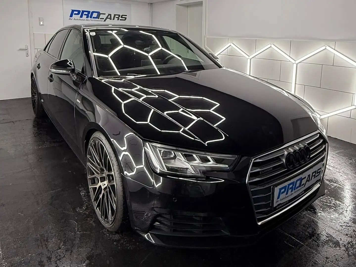 Audi A4 quattro sport S-Line VIRTUAL*KAMERA*NAVI* Schwarz - 2