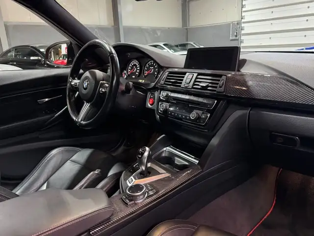 BMW M3 view 13