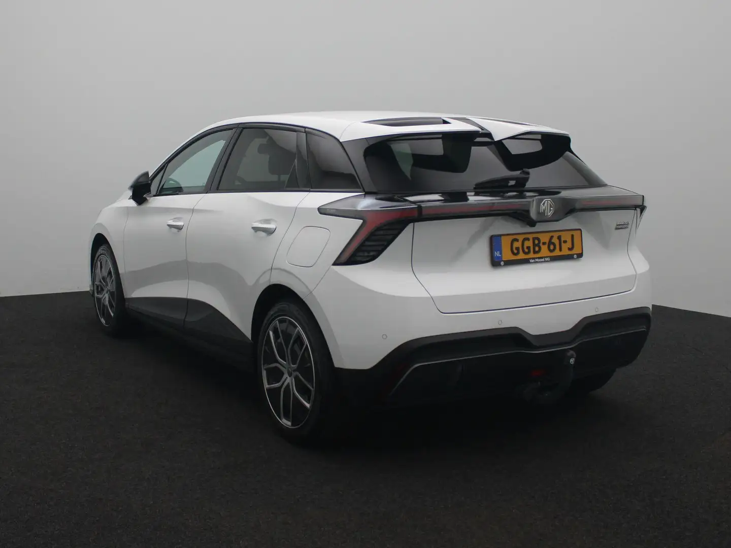 MG MG4 Electric Luxury 64 kWh Long Range | Navi | 360 Cam Wit - 2