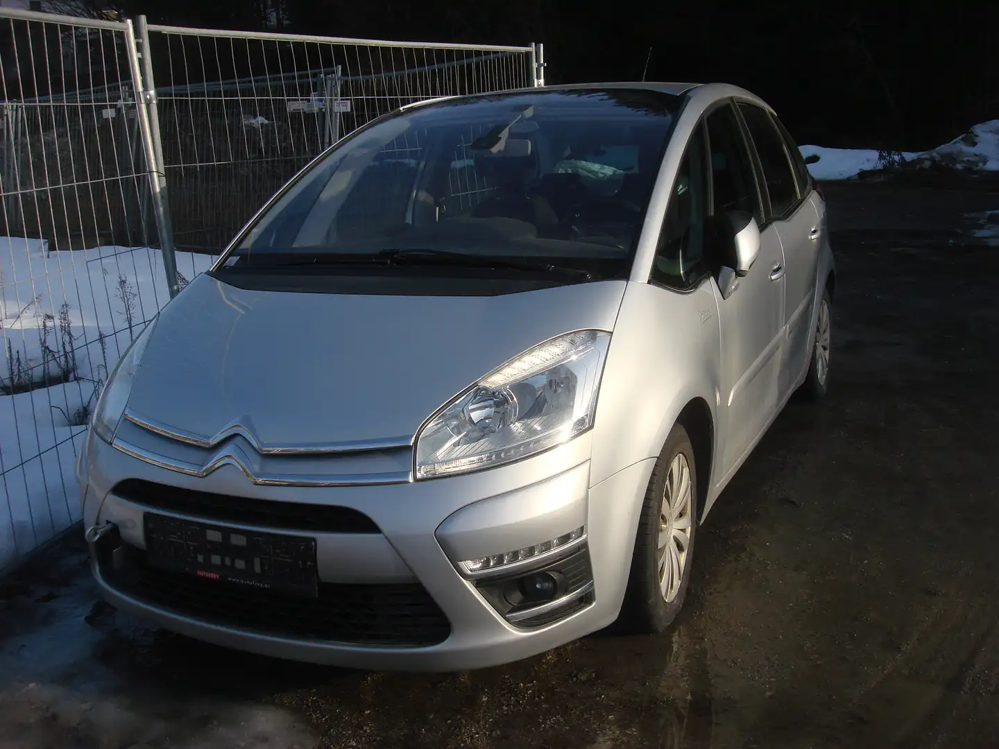 Citroen C4 Picasso C4 Picasso VTi 120 Seduction Seduction Grau - 1