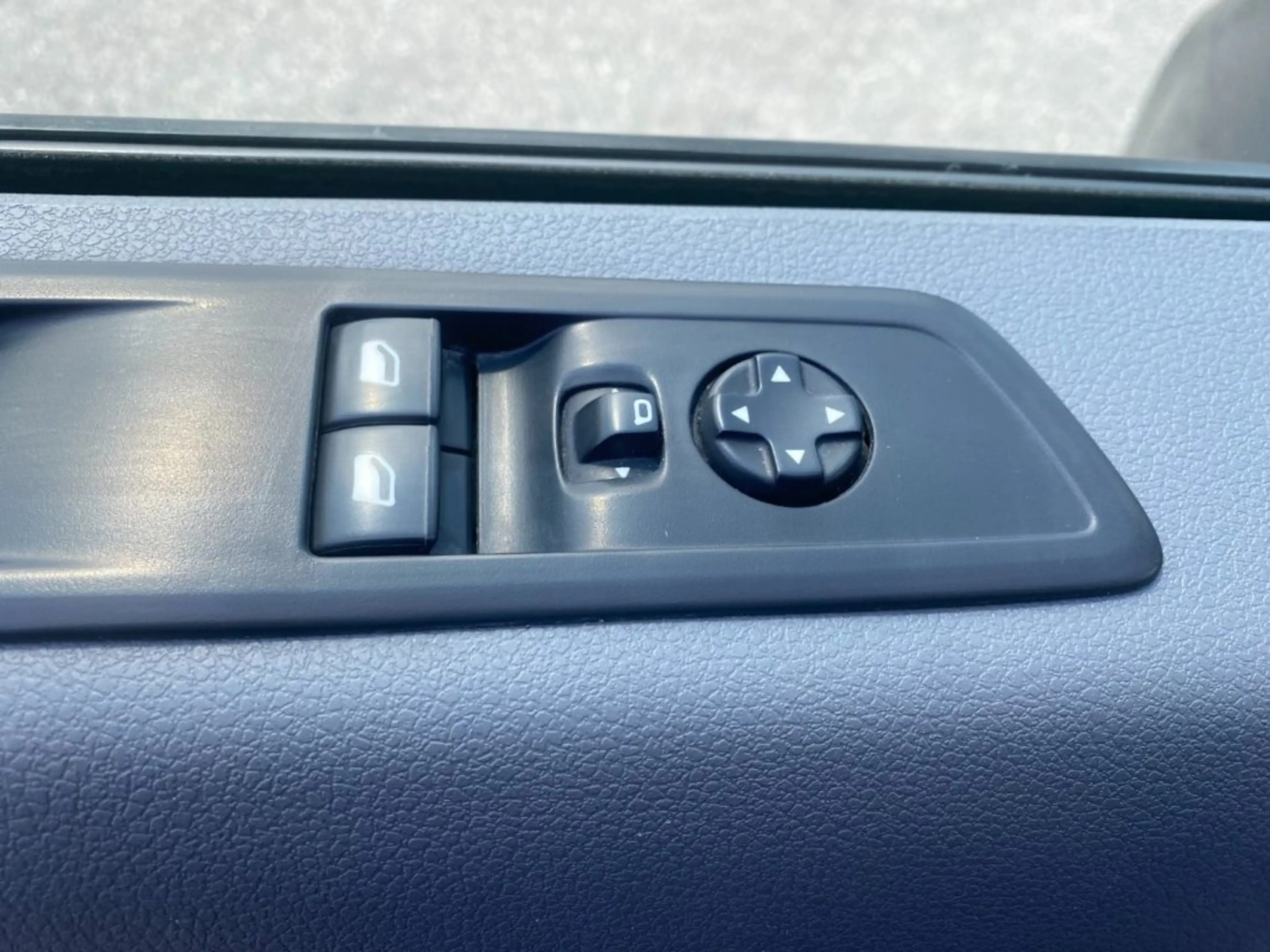 Peugeot Expert Premium L2 BHDI120 — photo 9