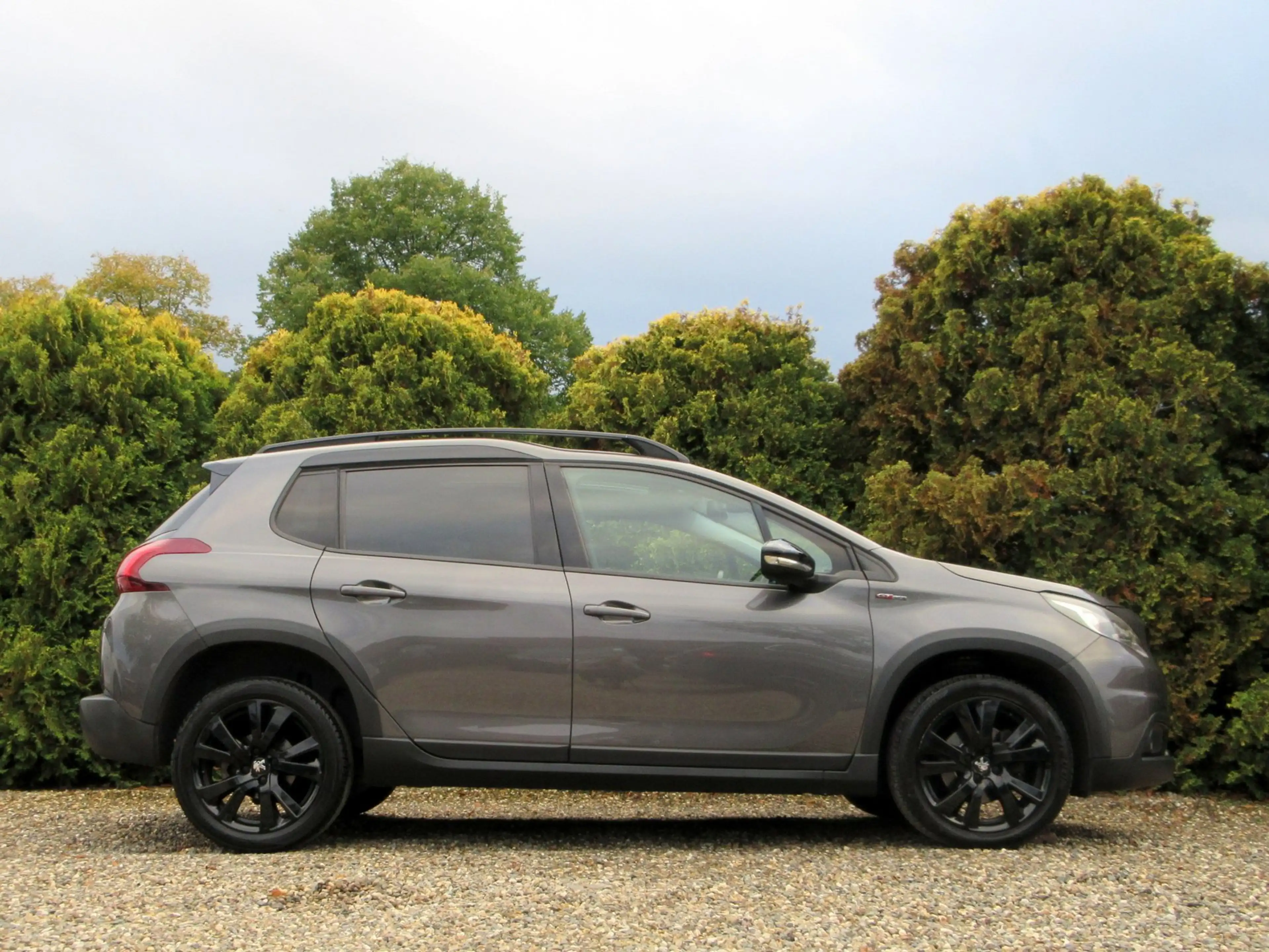 Peugeot 2008 1.2 PureTech GT-line * Navi * Pano * Carplay * — photo 14