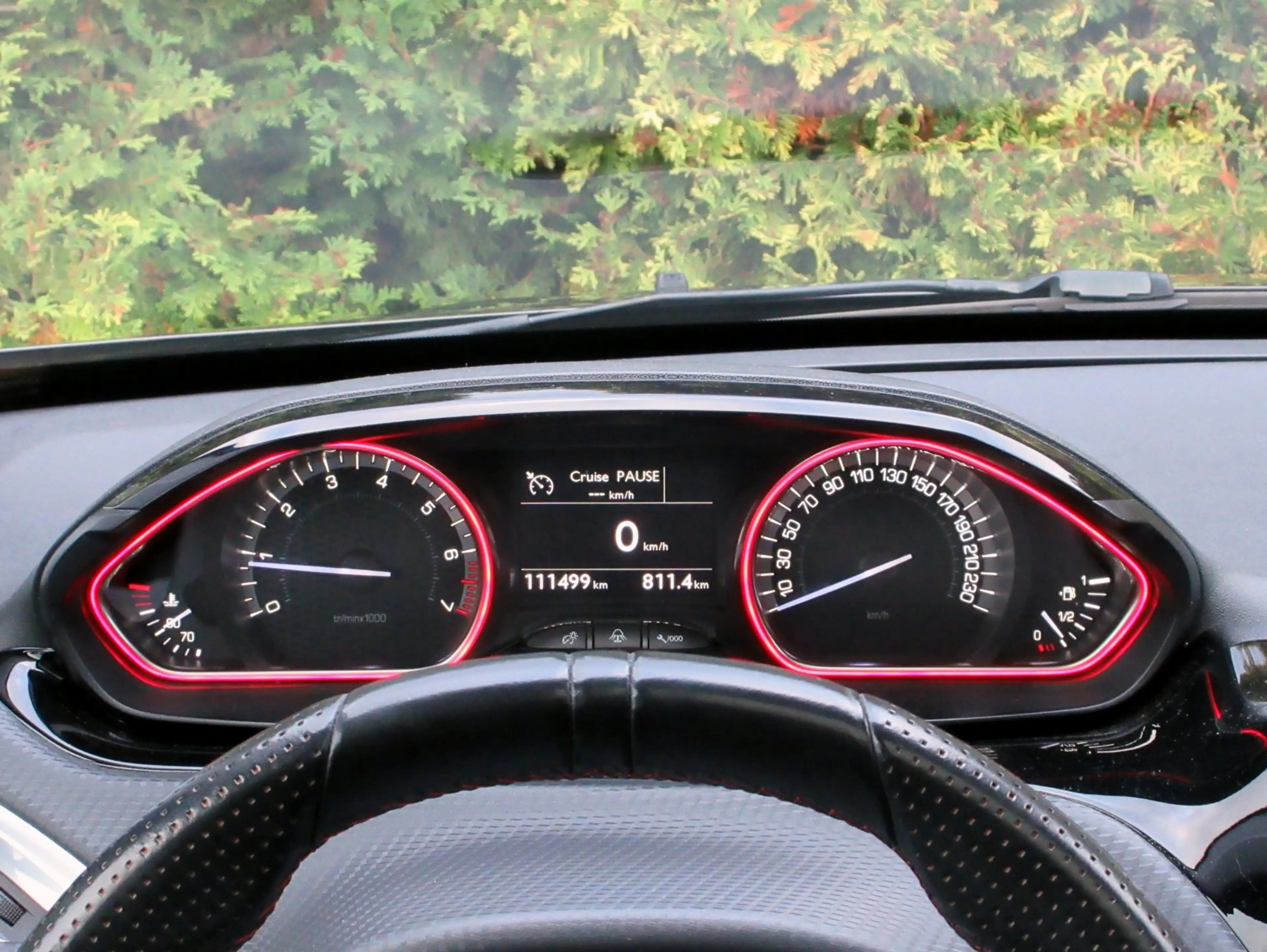 Peugeot 2008 1.2 PureTech GT-line * Navi * Pano * Carplay * — photo 12