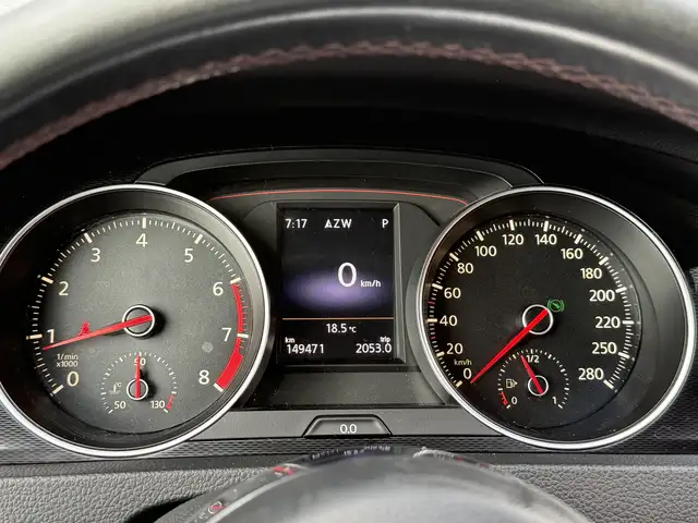 Volkswagen Golf view 14