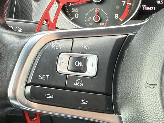 Volkswagen Golf view 12