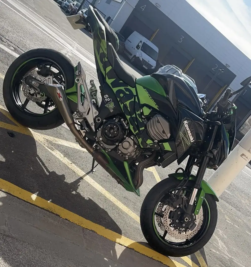 Kawasaki Z 800 Verde - 2