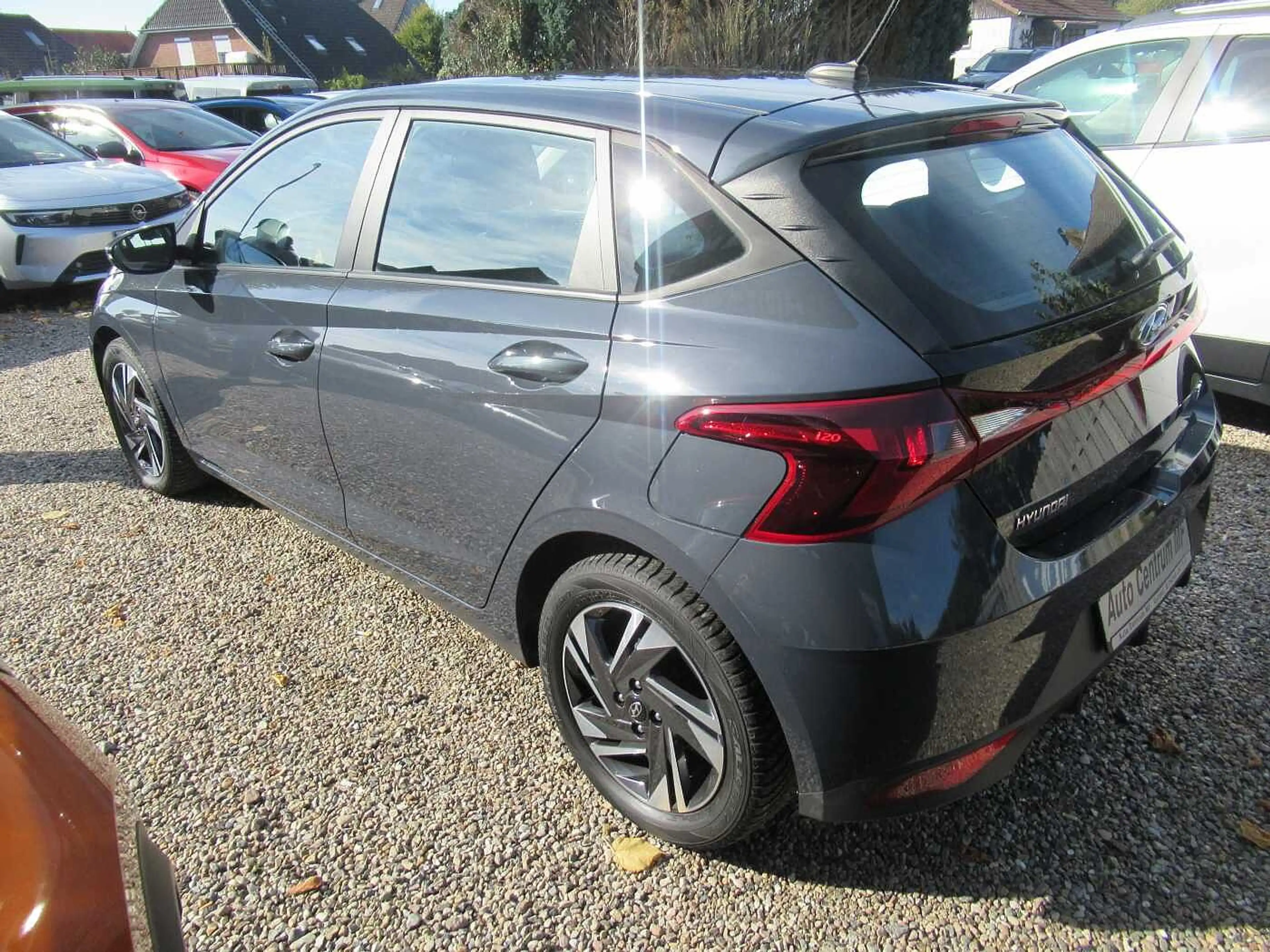 Hyundai i20 blue 1.2 Pure — photo 6