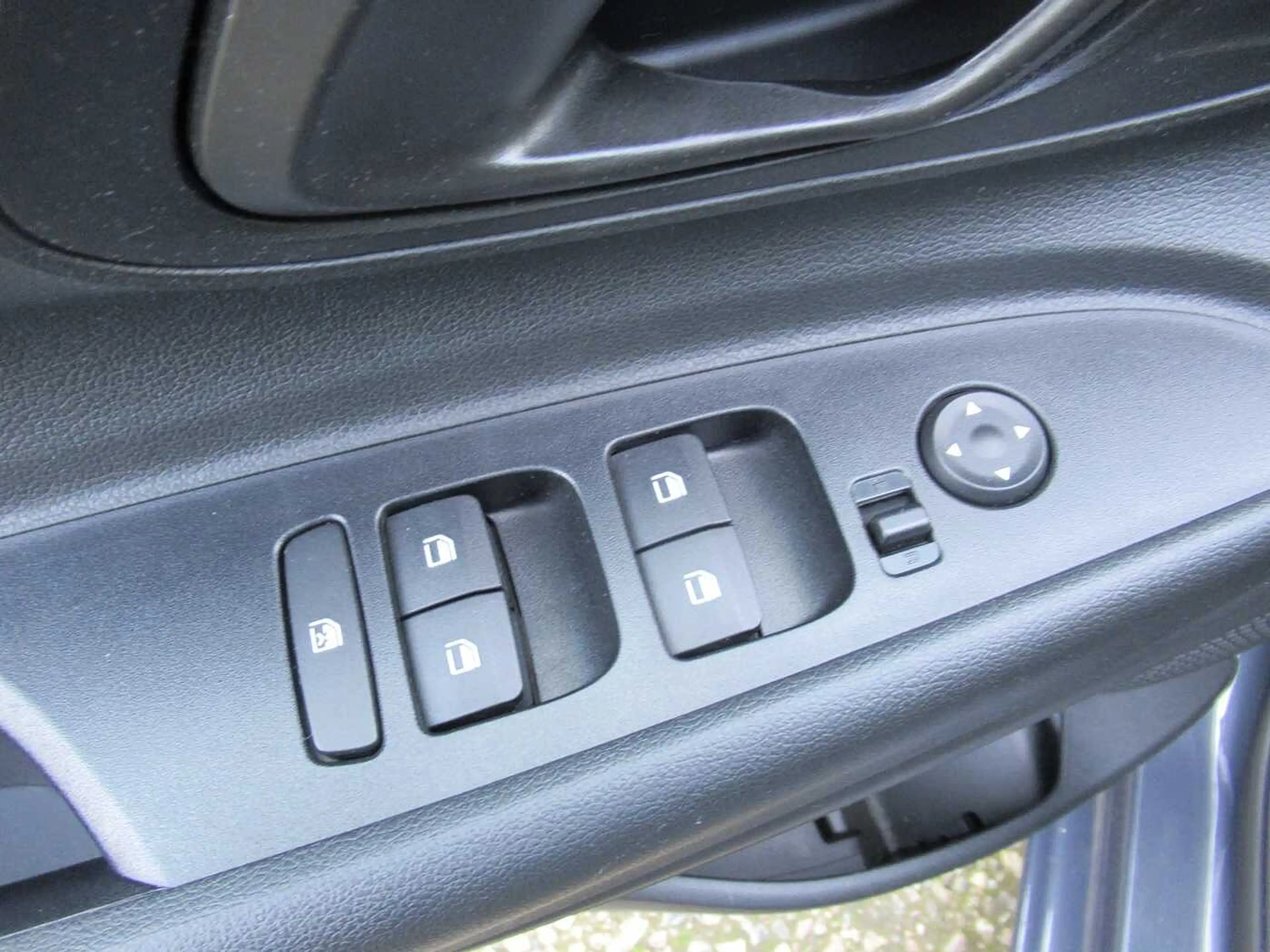 Hyundai i20 blue 1.2 Pure — photo 10